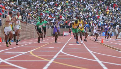 100-year-old breaks 100m record at Penn Relays - NBC Sports