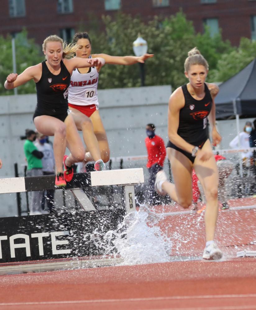 News Madeleine Kelly Runs 200.59 800m, Makena Morley