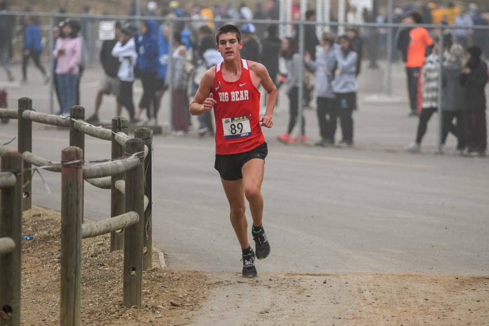 DyeStat.com - News - Sub-Four Miler Connor Burns Ready For A