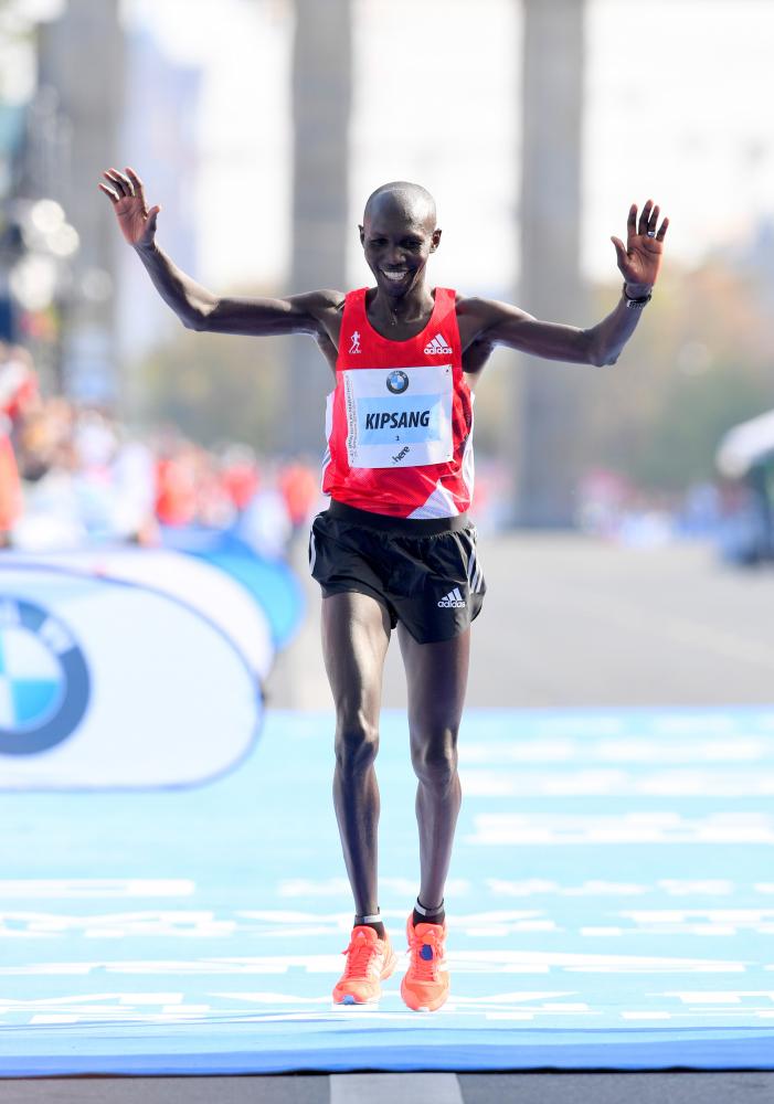 DyeStat.com - News - Wilson Kipsang Added to New York City Marathon Field