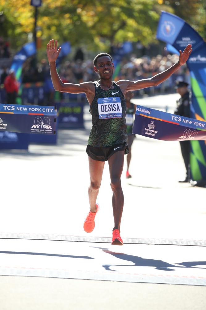 News Boston Marathon Contender Lelisa Desisa